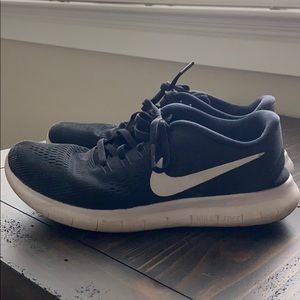 Black Nike Free Runs Size 7 Womens
